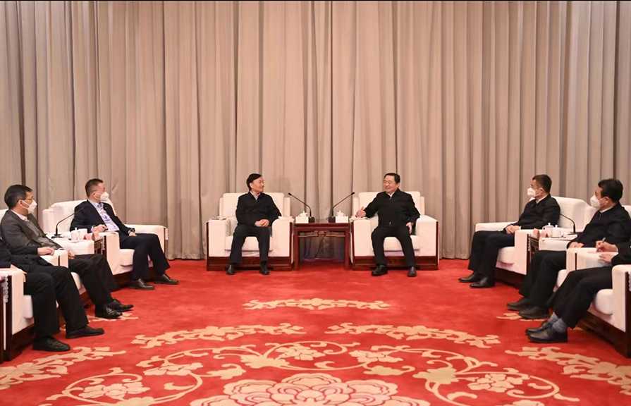 郝鵬調研遼港集團盤錦港并會見招商局負責人